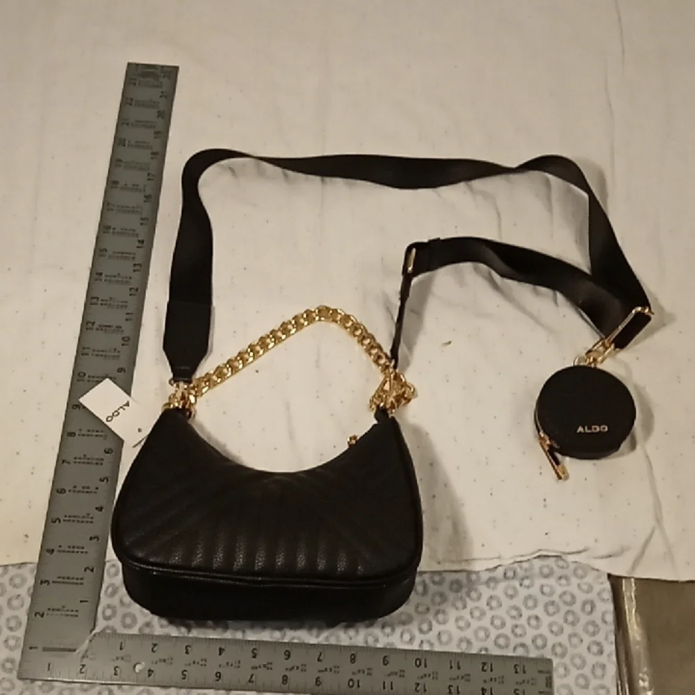 Elegant Black and Gold Women's Bag Aldo - Picture 2 of 7